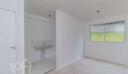 Apartamento com 2 quartos à venda na Adriano Bertozzi, 700, Parque do Carmo, São Paulo por R$ 210.000