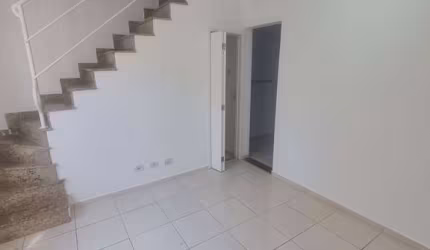 Casa em condomínio fechado com 2 quartos à venda na Rua Abelardo Luz, 83, Itaquera, São Paulo por R$ 300.000