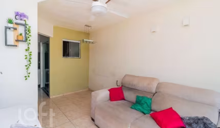 Casa em condomínio fechado com 2 quartos à venda na Rua Estevam de Araújo Almeida, 300, Itaquera, São Paulo por R$ 340.400