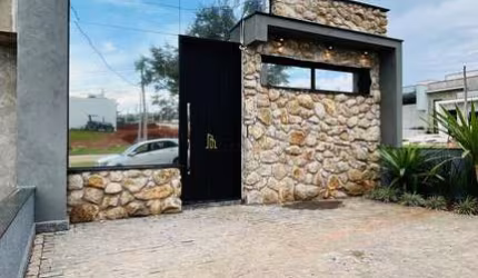 Casa com 3 dormitórios à venda, 105m² por R$720.000,00 - Condomínio Villaggio Ip