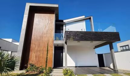 Sobrado com 3 dormitórios à venda, 226 m² por R$ 2.290.000,00 - Condomínio Alpha