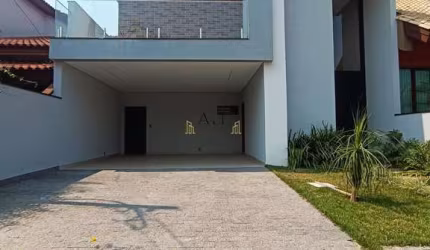 Sobrado com 3 dormitórios à venda, 240 m² por R$ 1.850.000,00 - Condomínio Granj