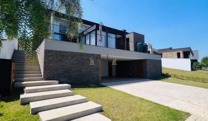 Casa com 3 dormitórios à venda, 220 m² por R$ 2.800.000,00 - Condomínio Alphavil