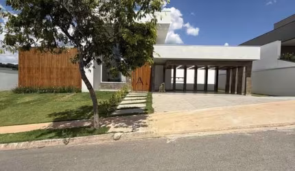 Casa Terrea com 4 dormitórios à venda, 395 m² por R$ 4.500.000 - Condomínio Sain