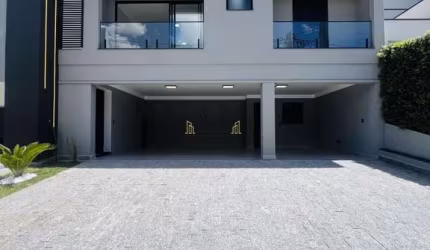 Casa assobradada com 3 dormitórios à venda, 220 m por R$1.890.000,00 - Condomíni