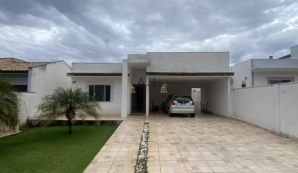 Casa com 3 dormitórios a venda, 360 m por R$ 920.000.00 - Condomínio Villa Veron