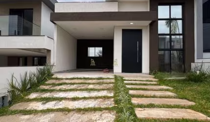 Casa com 3 dormitórios à venda, 139 m² por R$ 940.000 - Condomínio Helena Maria