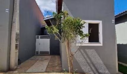Casa com 2 dormitórios à venda, 45m² por R$220.000,00 - Condomínio Villagio Sant