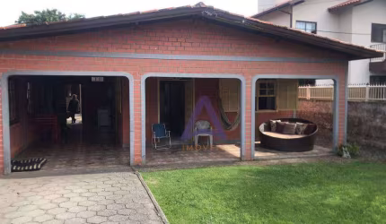Casa com 2 dormitórios à venda, 150 m² por R$ 1.650.000,00 - Campeche - Florianópolis/SC
