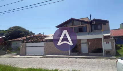Casa com 5 dormitórios à venda, 356 m² por R$ 2.700.000,00 - Armação do Pântano do Sul - Florianópolis/SC