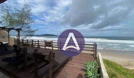 Casa com 2 dormitórios à venda, 120 m² por R$ 1.500.000,00 - Campeche - Florianópolis/SC