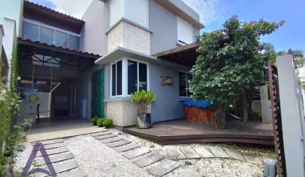 Casa com 3 dormitórios para alugar, 128 m² por R$ 6.064,00/mês - Campeche - Florianópolis/SC