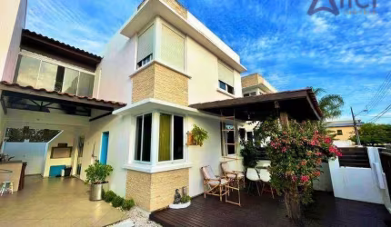 Casa com 3 dormitórios à venda, 128 m² por R$ 1.100.000,00 - Campeche - Florianópolis/SC