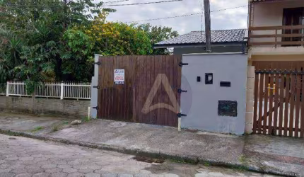 Casa com 3 dormitórios à venda, 100 m² por R$ 630.000,00 - Campeche - Florianópolis/SC
