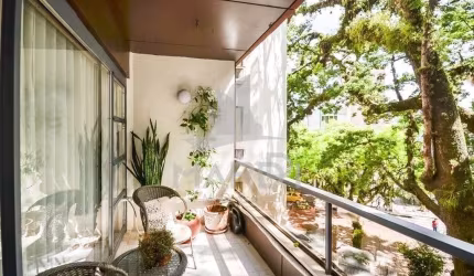 Apartamento com 3 quartos à venda na Avenida Ganzo, 745, Menino Deus, Porto Alegre por R$ 748.000