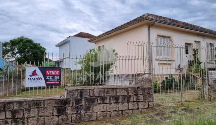 Terreno à venda na Avenida São Borja, 412, Nonoai, Porto Alegre por R$ 850.000