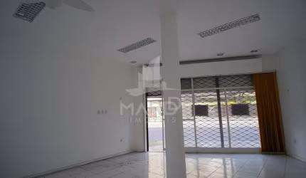 Ponto comercial para alugar na Avenida Protásio Alves, 1734, Rio Branco, Porto Alegre por R$ 3.500