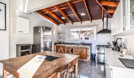 Casa com 3 quartos à venda na Avenida Felipe Weimann, 138, Santa Tereza, Porto Alegre por R$ 540.000