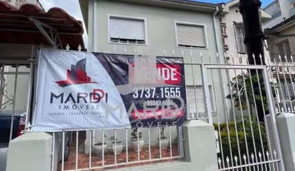 Casa com 3 quartos para alugar na Rua José de Alencar, 1105, Menino Deus, Porto Alegre por R$ 7.500