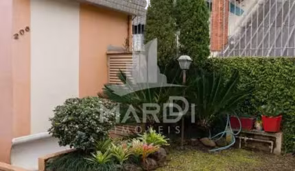 Casa com 3 quartos à venda na Rua Ivan Iglesias, 208, Jardim Itu Sabará, Porto Alegre por R$ 780.000