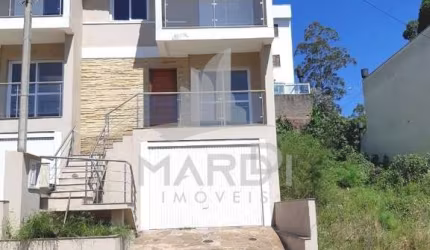 Casa com 3 quartos à venda na Rua Antonio Spolidoro, 116, Aberta dos Morros, Porto Alegre por R$ 550.000