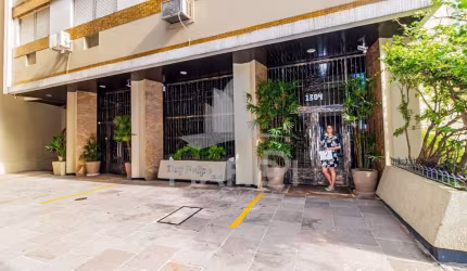 Apartamento com 3 quartos à venda na Rua Duque de Caxias, 1304, Centro Histórico, Porto Alegre por R$ 510.000