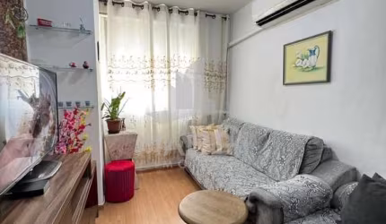 Apartamento com 2 quartos à venda na Rua Joaquim de Carvalho, 30, Vila Nova, Porto Alegre por R$ 260.000