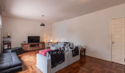 Casa com 3 quartos à venda na Avenida General Barreto Viana, 81, Chácara das Pedras, Porto Alegre por R$ 760.000