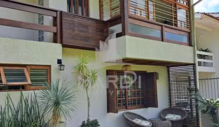Casa com 4 quartos à venda na Rua Olécio Cavedini, 235, Ipanema, Porto Alegre por R$ 789.000