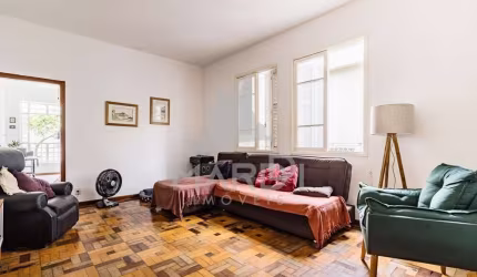 Apartamento com 2 quartos à venda na Avenida Itaqui, 181, Petrópolis, Porto Alegre por R$ 364.900