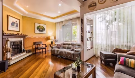 Casa com 3 quartos à venda na Rua Ivan Iglesias, 71, Jardim Itu Sabará, Porto Alegre por R$ 950.000