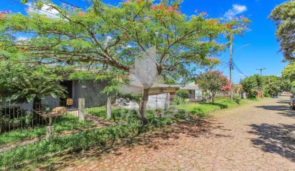 Casa com 4 quartos à venda na Rua Antônio Josephino Perrone, 343, Espírito Santo, Porto Alegre por R$ 470.000