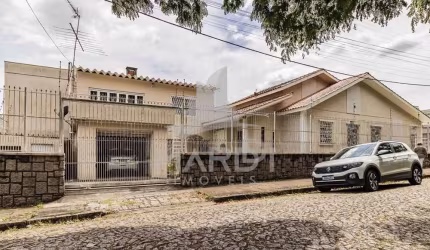 Casa com 2 quartos à venda na Avenida Benno Mentz, 1397, Vila Ipiranga, Porto Alegre por R$ 860.000