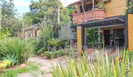 Casa com 3 quartos à venda na Rua Mura, 120, Espírito Santo, Porto Alegre por R$ 600.000