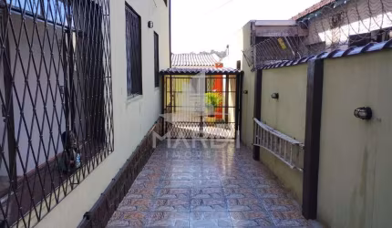 Apartamento com 3 quartos para alugar na Rua Oscar Tollens, 249, Santa Tereza, Porto Alegre por R$ 2.800