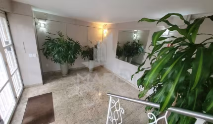 Apartamento com 3 quartos à venda na Rua Dona Leonor, 373, Rio Branco, Porto Alegre por R$ 467.000
