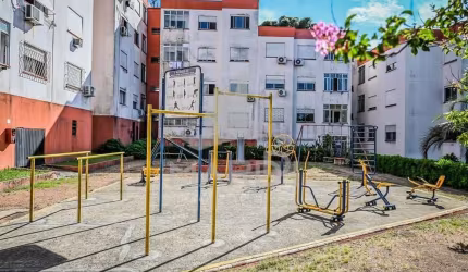 Apartamento com 2 quartos à venda na Rua Orfanotrófio, 600, Cristal, Porto Alegre por R$ 164.000