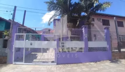 Casa com 3 quartos para alugar na Rua Dona Zulmira, 298, Cavalhada, Porto Alegre por R$ 3.950