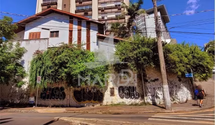 Prédio à venda na Rua Ramiro Barcelos, 784, Moinhos de Vento, Porto Alegre por R$ 898.000