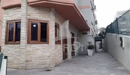 Apartamento com 2 quartos à venda na Rua Engenheiro Fernando Mendes Ribeiro, 170, Santo Antônio, Porto Alegre por R$ 199.990