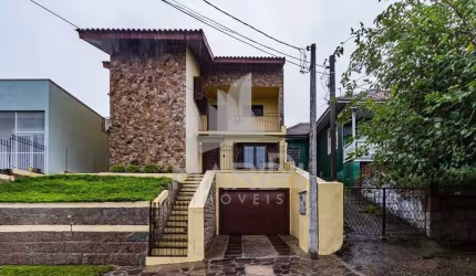 Casa com 3 quartos à venda na Rua Bispo Sardinha, 95, Vila Ipiranga, Porto Alegre por R$ 749.900