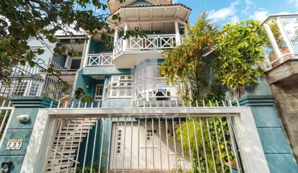 Casa com 4 quartos à venda na Rua João Berutti, 237, Chácara das Pedras, Porto Alegre por R$ 2.498.000
