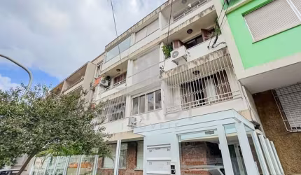 Apartamento com 2 quartos à venda na Rua Santo Antônio, 591, Floresta, Porto Alegre por R$ 310.000