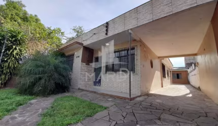 Casa com 3 quartos para alugar na Rua Capão da Canoa, 234, Ipanema, Porto Alegre por R$ 2.950