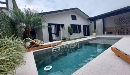 Casa com 2 quartos à venda na Rua Paulo Derly Strehl, 211, Ipanema, Porto Alegre por R$ 1.100.000
