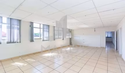 Ponto comercial para alugar na Rua Frederico Mentz, 686, Navegantes, Porto Alegre por R$ 40.000
