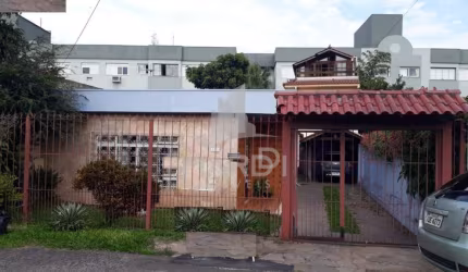 Casa com 3 quartos à venda na Rua José Francisco Oliosi da Silveira, 101, Jardim Isabel, Porto Alegre por R$ 500.000