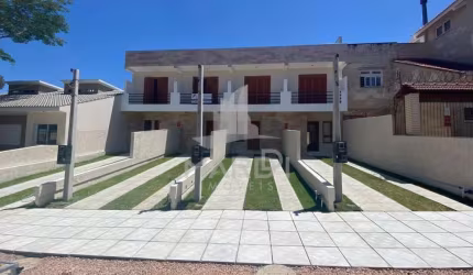 Casa com 2 quartos à venda na Rua Helio Felix Frey, 132, Guarujá, Porto Alegre por R$ 350.000