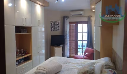 Sobrado residencial à venda, Jardim Santa Clara, Guarulhos.