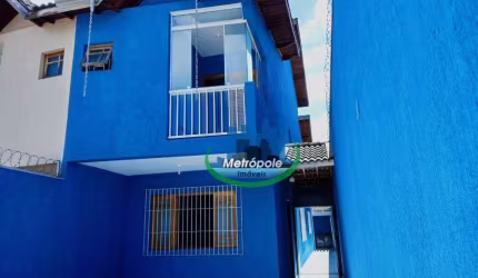 Sobrado com 3 dormitórios à venda, 140 m² por R$ 750.000,00 - Vila Flórida - Guarulhos/SP